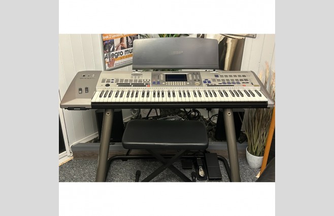 Yamaha PSR-9000 Pro Keyboard with L7 Stand, Stool & FC7 Volume Pedal, Used (SN:004699) - Image 1